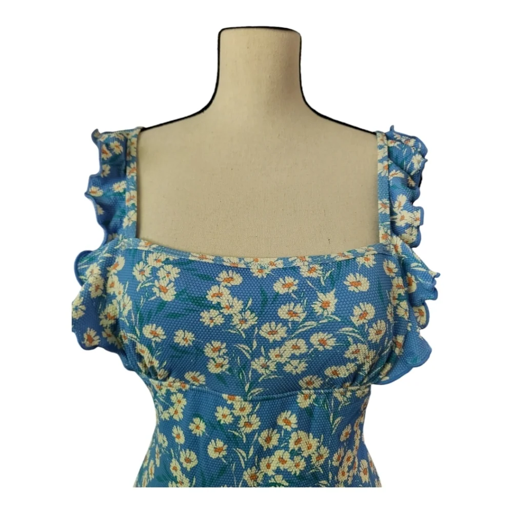 💕Jessica Simpson‎ daisy print swimsuit with ruffles